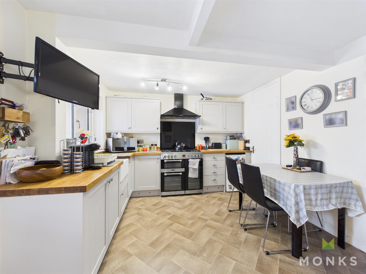 26 Bainbridge Green, Shrewsbury, SY1 3QS SSTC